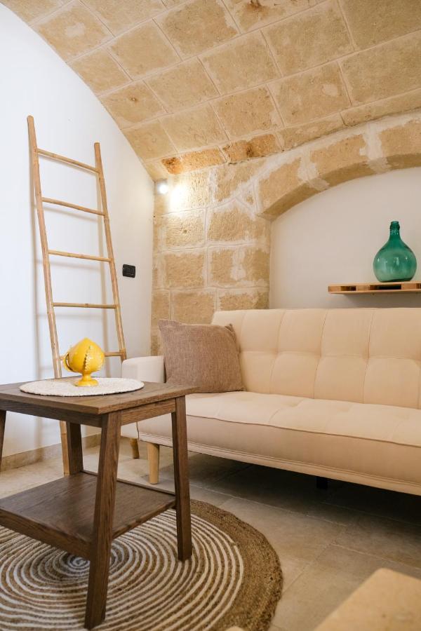 Al Chiasso 12 Bed & Breakfast Monopoli Exterior photo