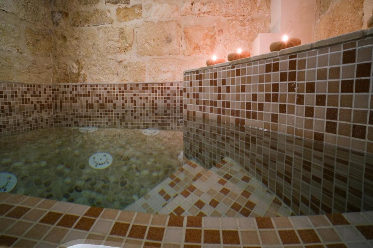Al Chiasso 12 Bed & Breakfast Monopoli Exterior photo