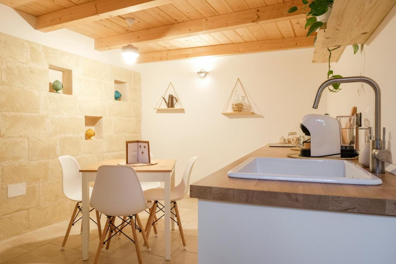 Al Chiasso 12 Bed & Breakfast Monopoli Exterior photo