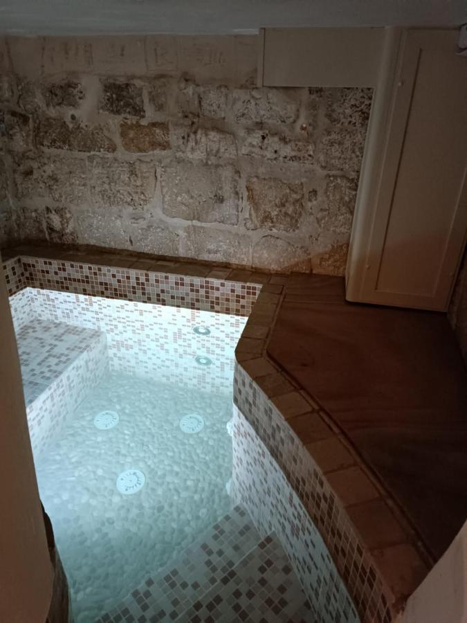 Al Chiasso 12 Bed & Breakfast Monopoli Exterior photo